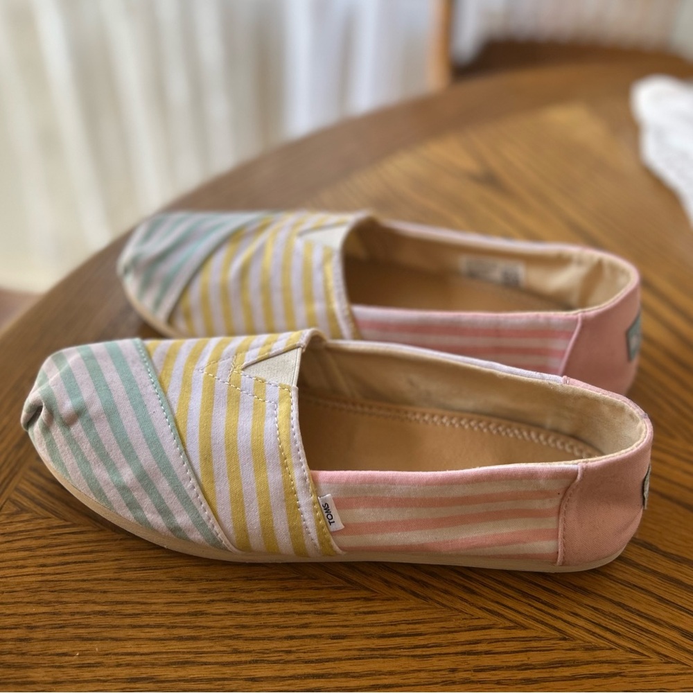 Color Block | Pastel Stripes | Shoes - Picture 9 of 16